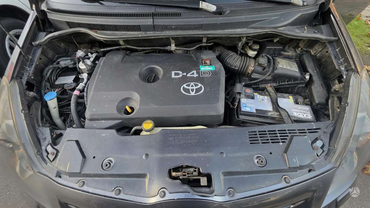 Toyota Corolla 2007 — engine 2231 cm³, 136 HP (100kW)