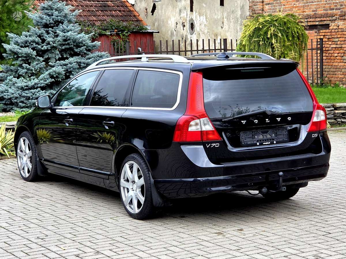 Volvo V70 2011 — photo 7
