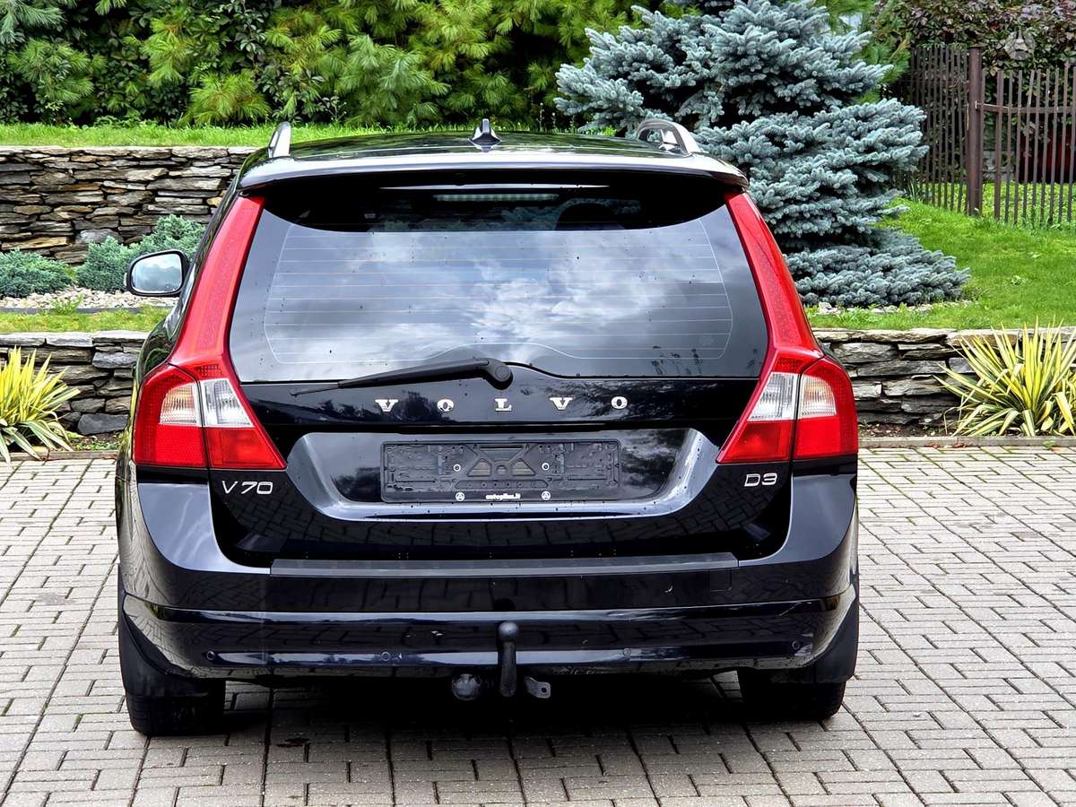 Volvo V70 2011 — photo 9