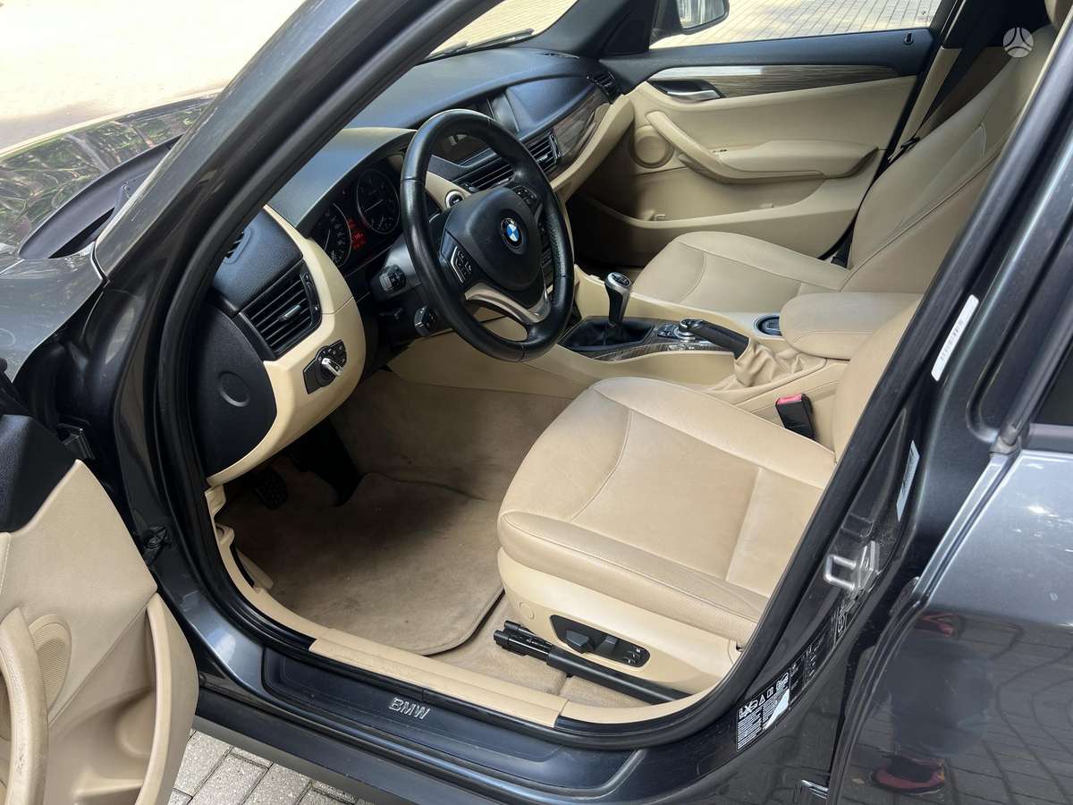 BMW X1 2013 — photo 11