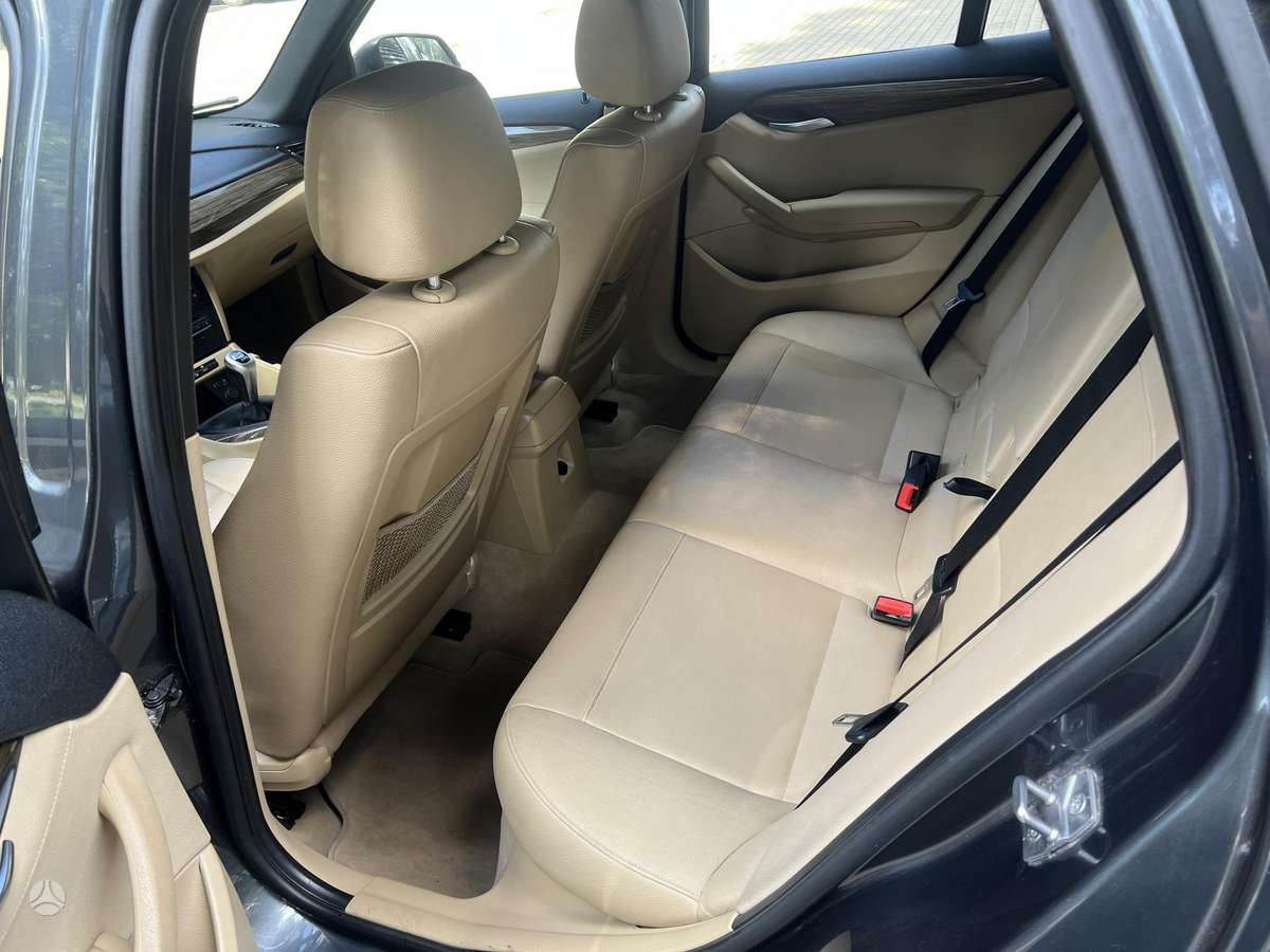 BMW X1 2013 — photo 12