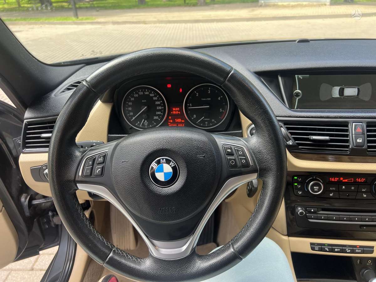 BMW X1 2013 — photo 9
