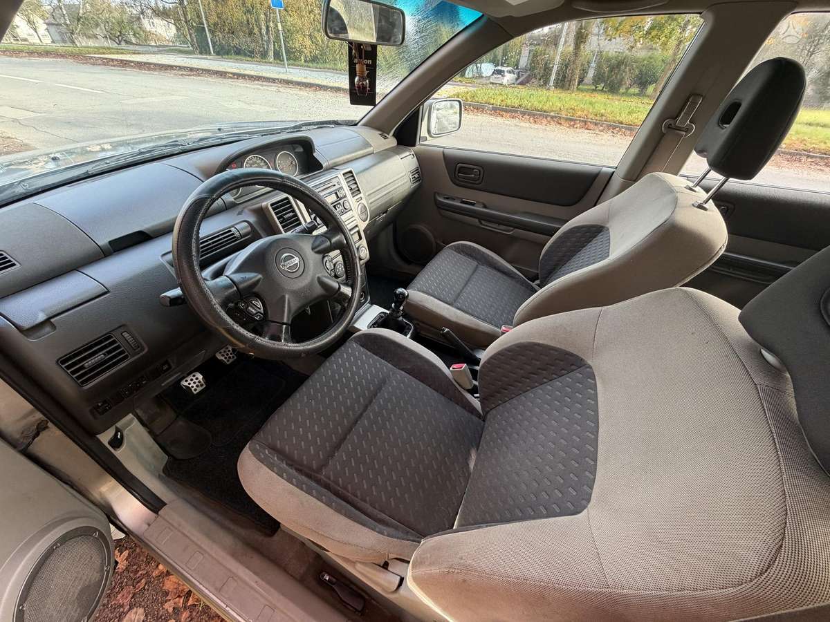 Nissan X-Trail 2006 — photo 17