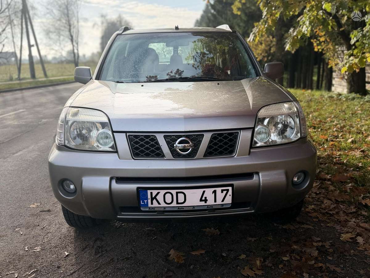 Nissan X-Trail 2006 — interior