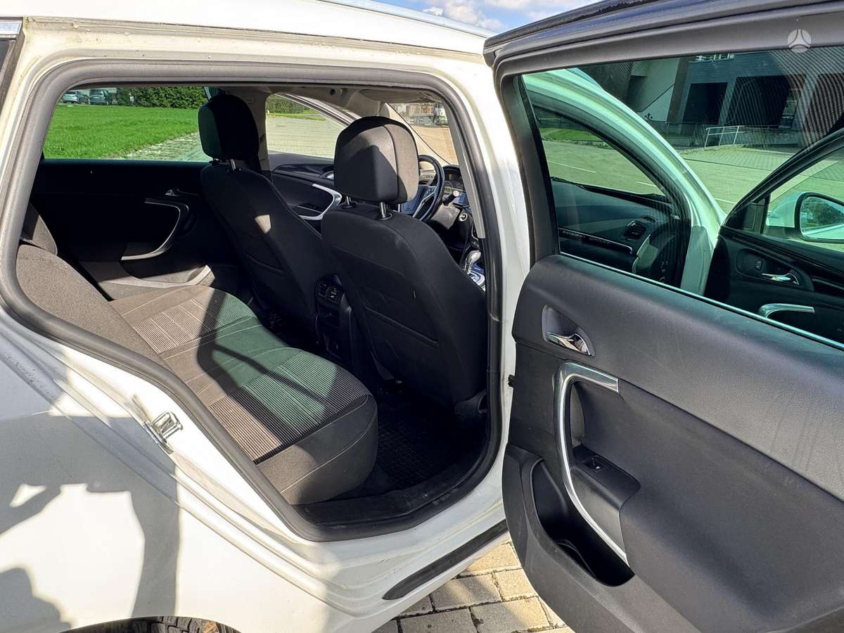 Opel Insignia 2014 — photo 12