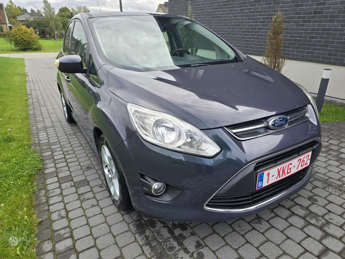 Ford C-MAX 2011 — салон