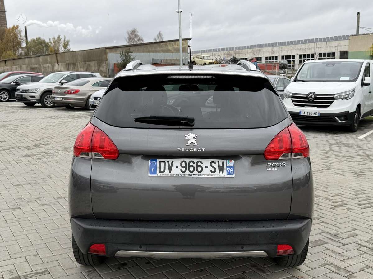 Peugeot 2008 2015 — photo 5