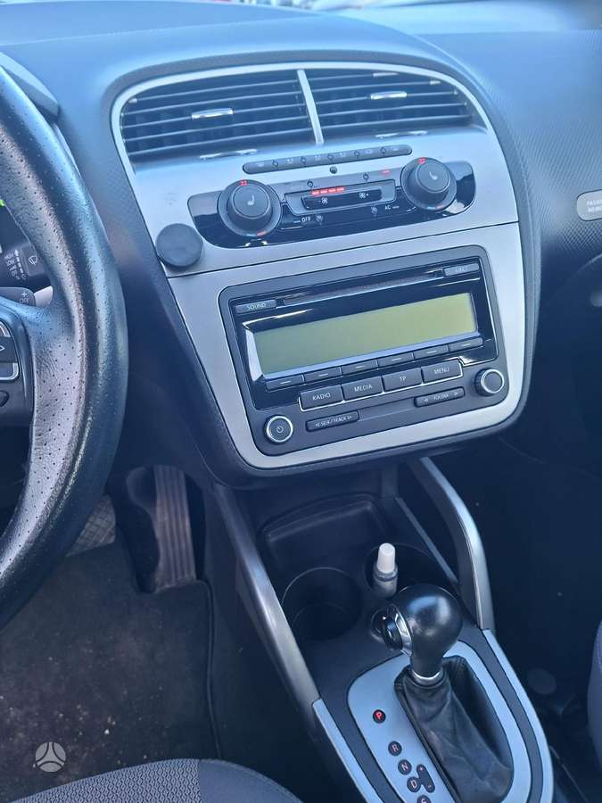 Seat Altea 2011 — photo 7