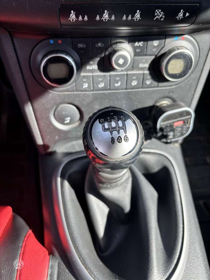 Nissan Qashqai 2008 — photo 11
