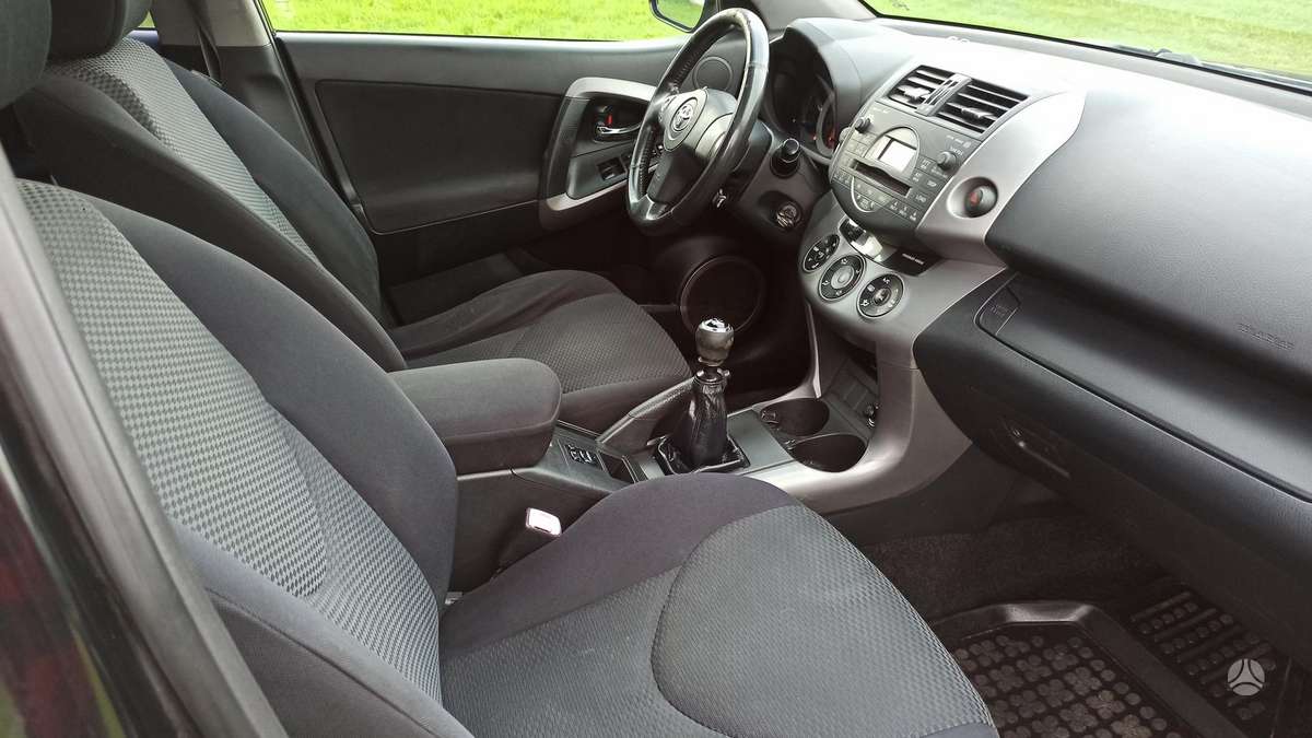 Toyota RAV4 2006 — photo 18