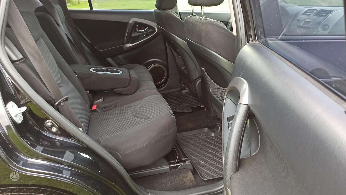 Toyota RAV4 2006 — photo 21