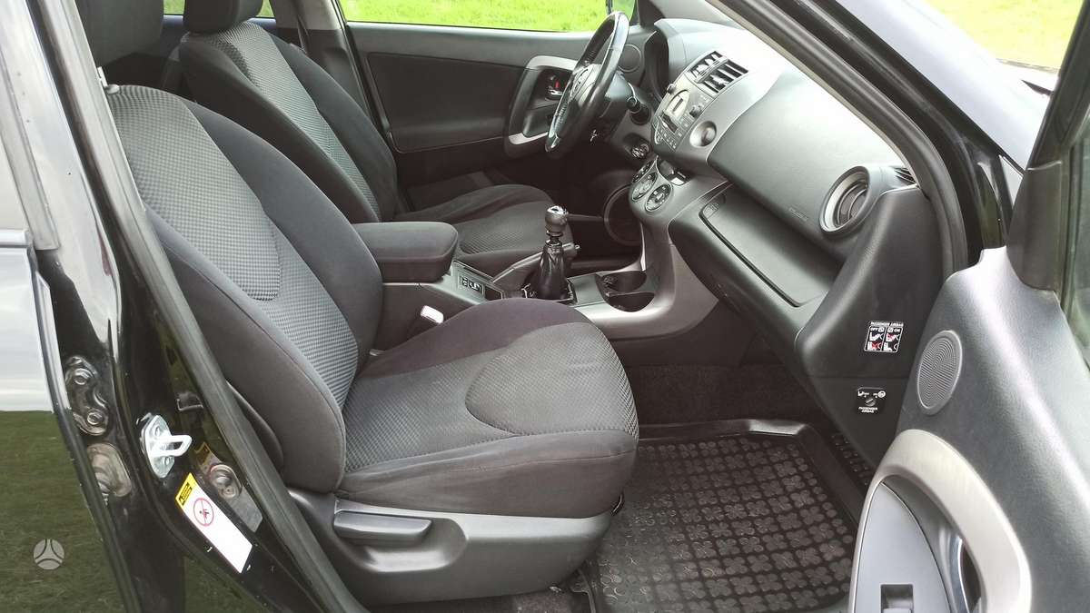 Toyota RAV4 2006 — photo 22