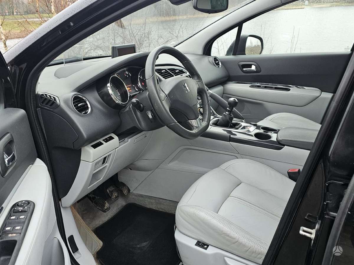 Peugeot 3008 2009 — photo 8