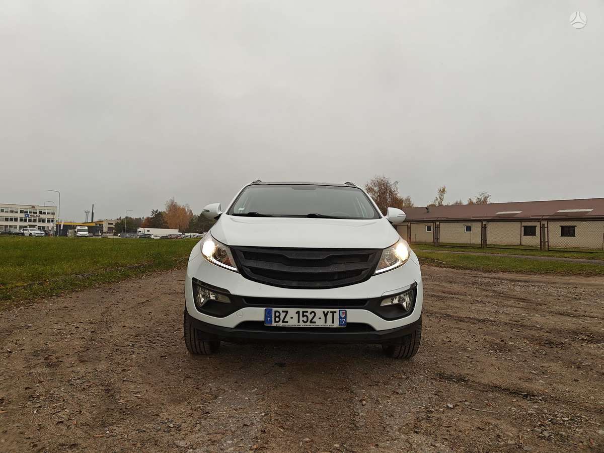 Kia Sportage 2011 — photo 12
