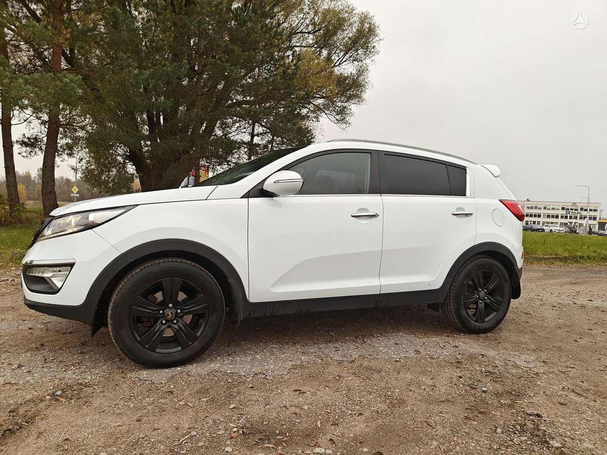 Kia Sportage 2011 — photo 8