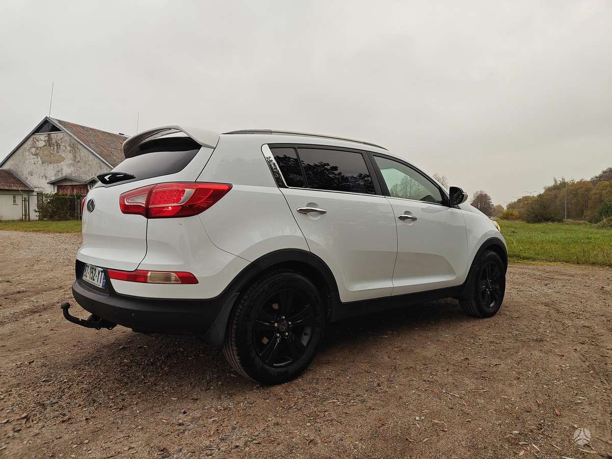 Kia Sportage 2011 — photo 9
