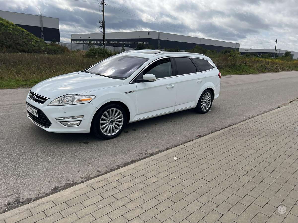 Ford Mondeo 2014 — photo 11