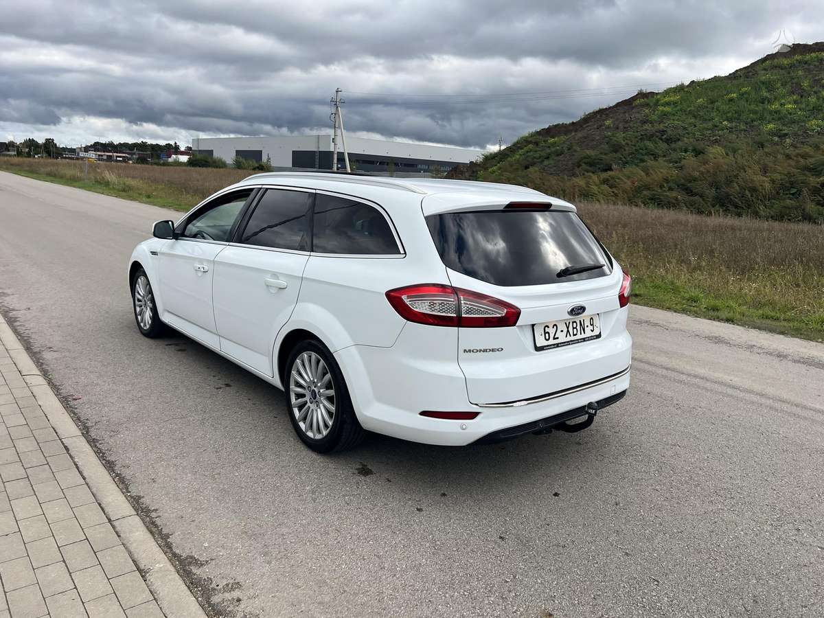 Ford Mondeo 2014 — photo 15