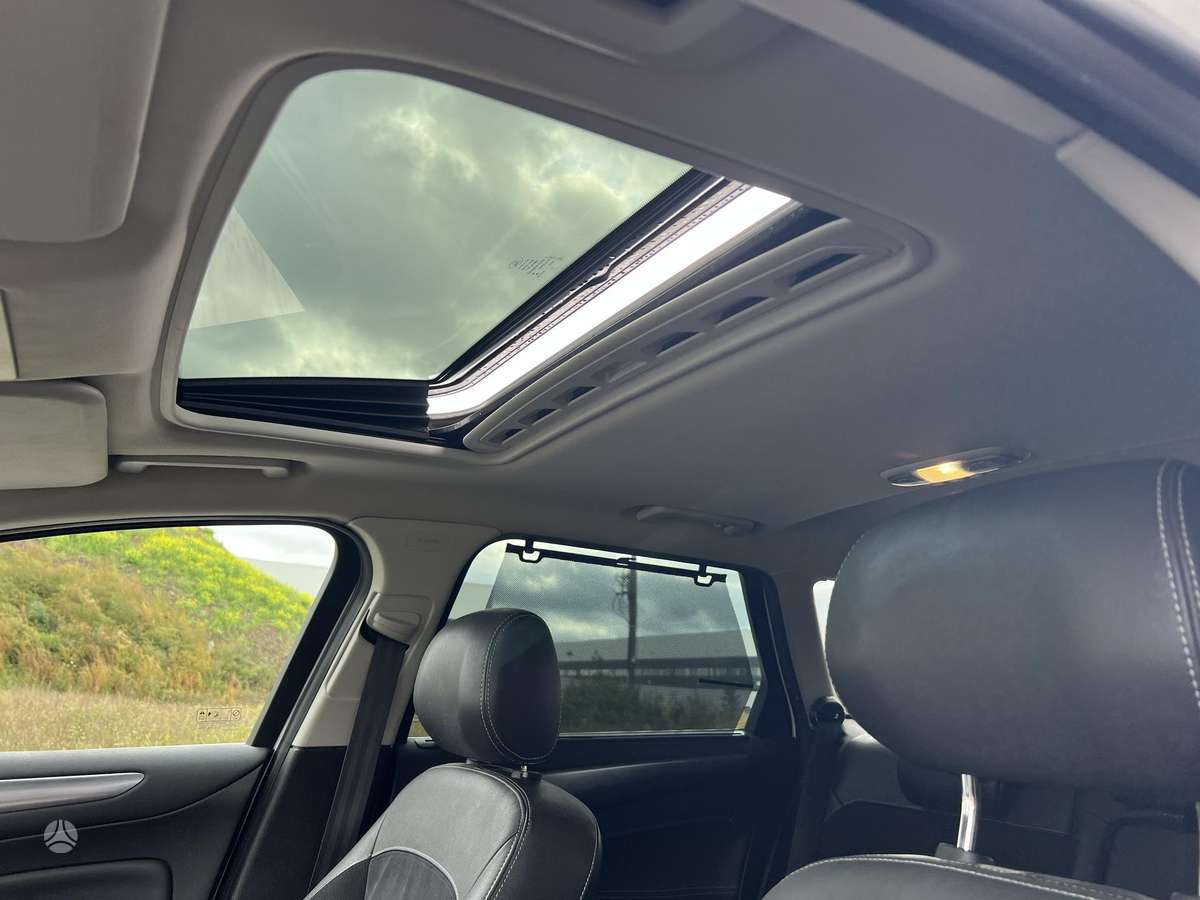 Ford Mondeo 2014 — photo 29