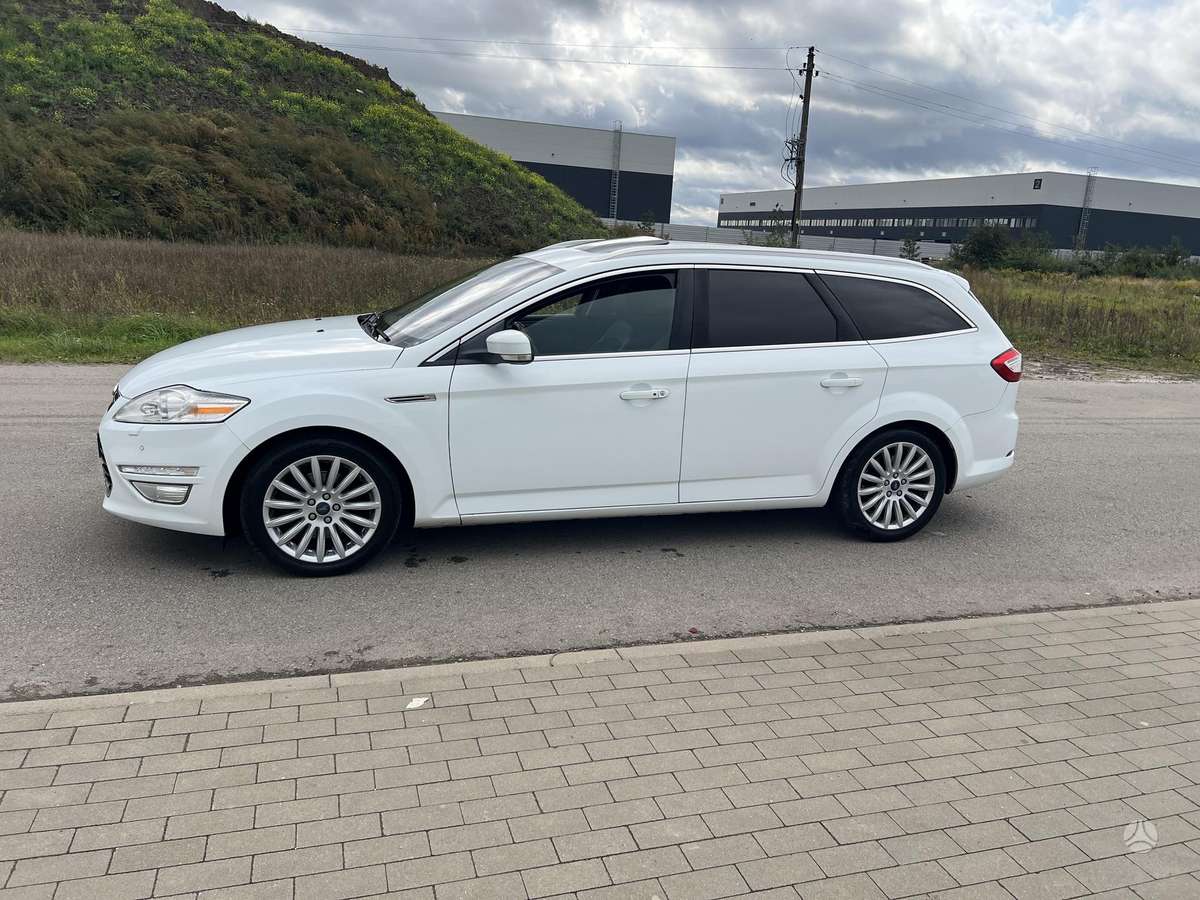Ford Mondeo 2014 — photo 8
