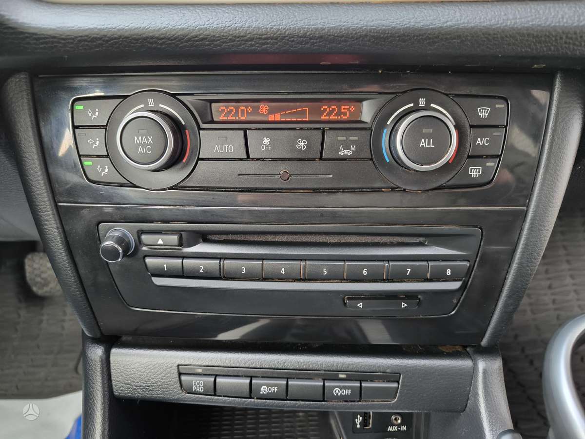 BMW X1 2014 — photo 18