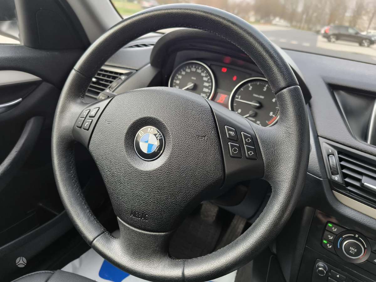 BMW X1 2014 — photo 20