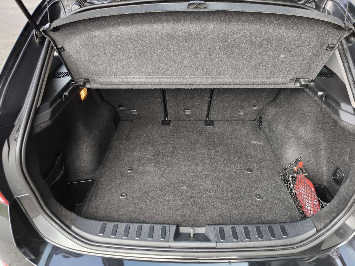 BMW X1 2014 — photo 23