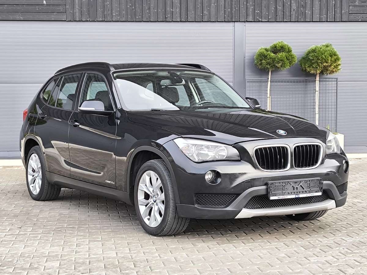 BMW X1 2014 — interior