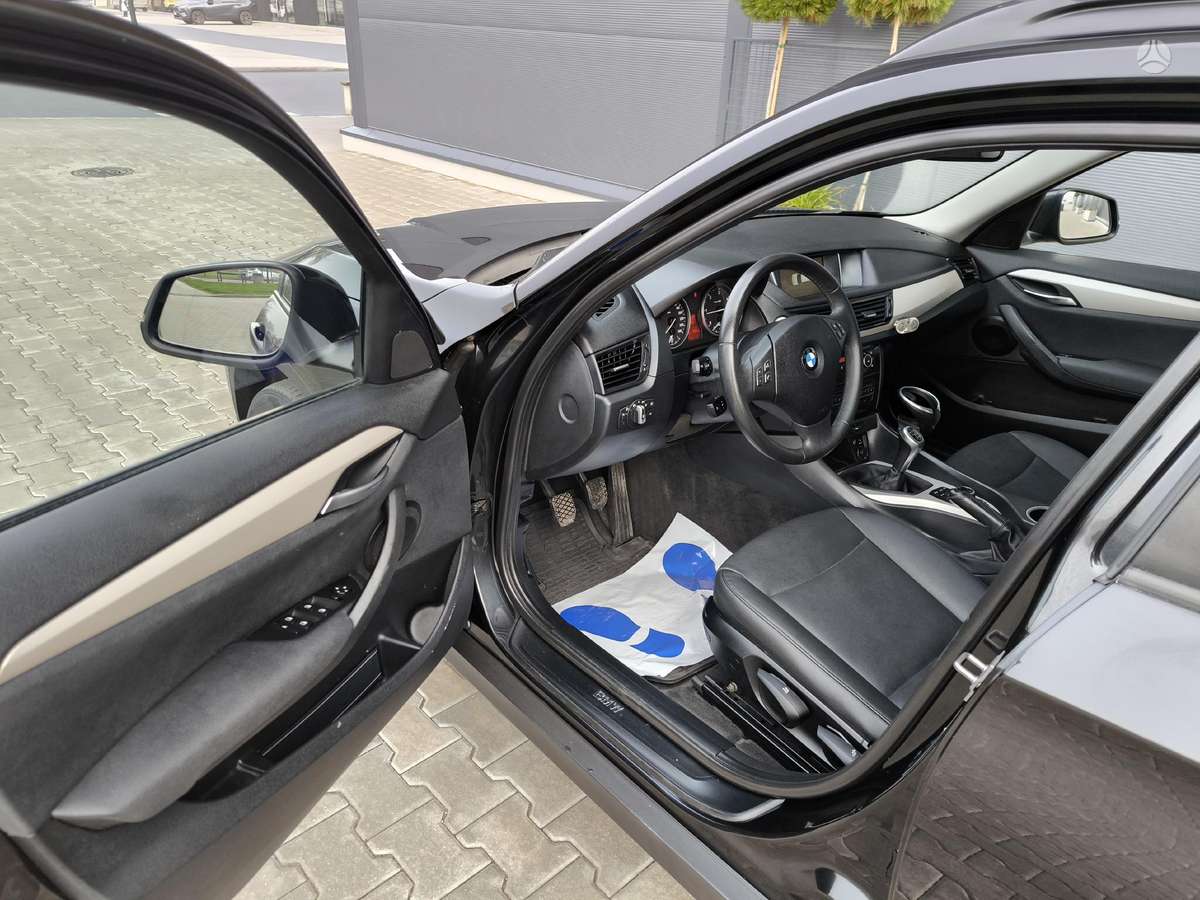BMW X1 2014 — photo 9