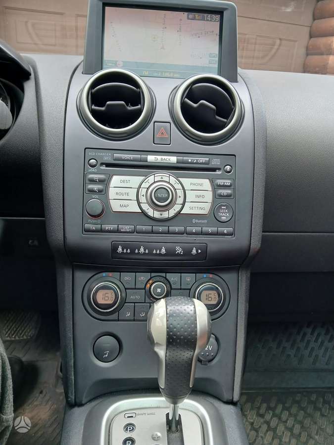 Nissan Qashqai 2008 — photo 17