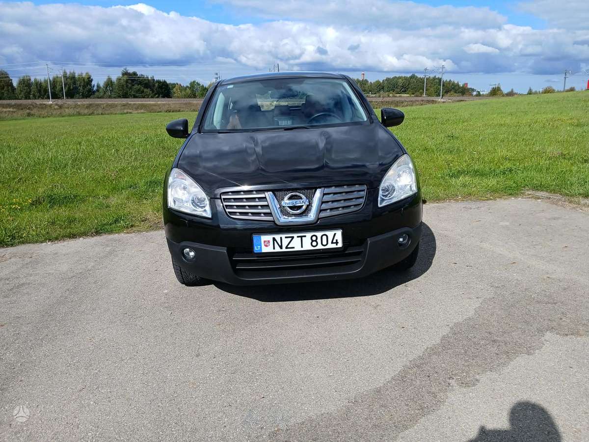 Nissan Qashqai 2008 — rear view
