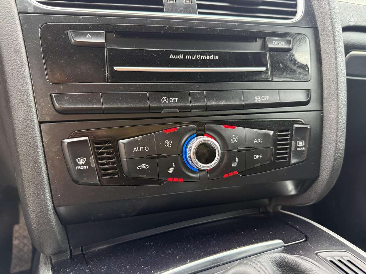 Audi A4 2015 — photo 13