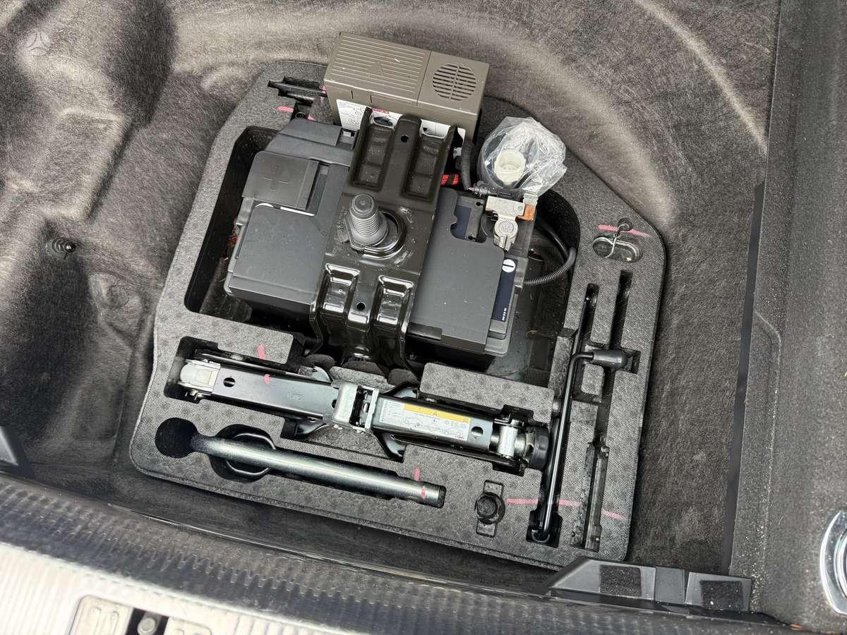 Audi A4 2015 — photo 18