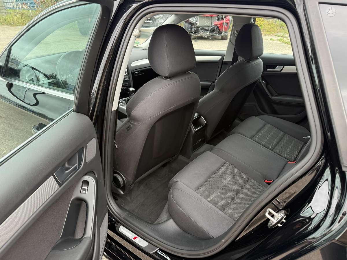 Audi A4 2015 — photo 8