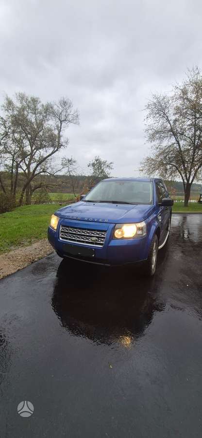 Land Rover 2008 — rear view