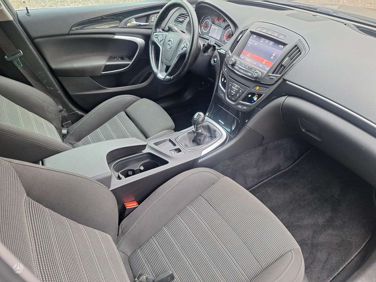 Opel Insignia 2015 — photo 15