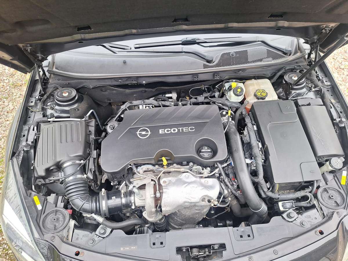 Opel Insignia 2015 — photo 16