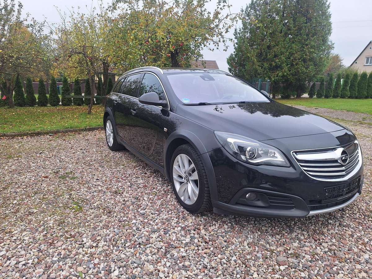 Opel Insignia 2015 — interior