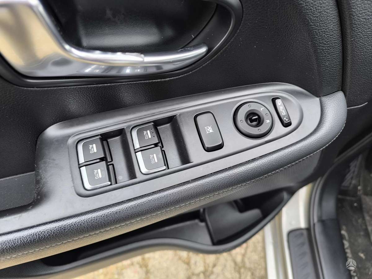 Kia Carens 2014 — фото 14