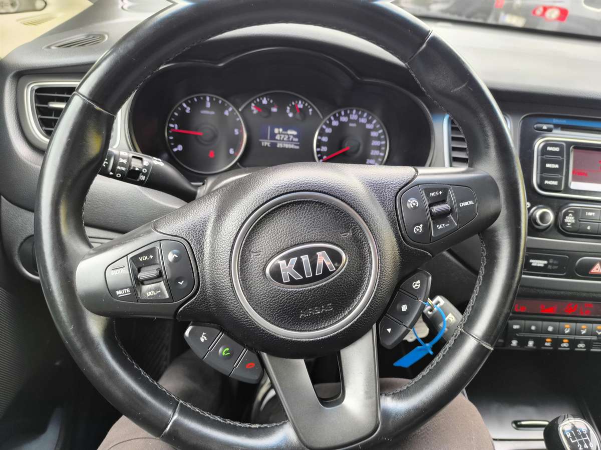 Kia Carens 2014 — фото 18