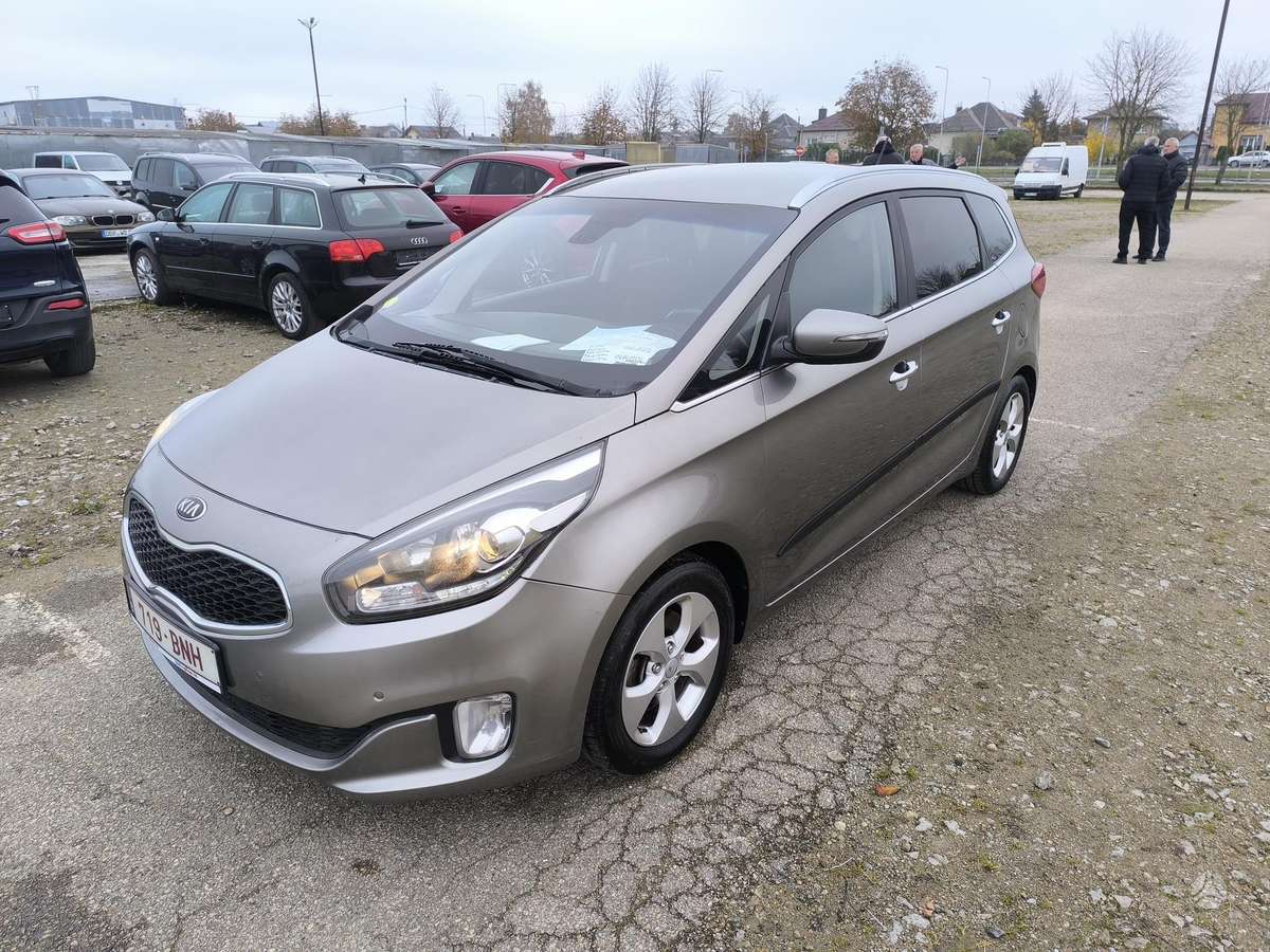 Kia Carens 2014 — двигун 1685 cm³, 136 HP (100kW)
