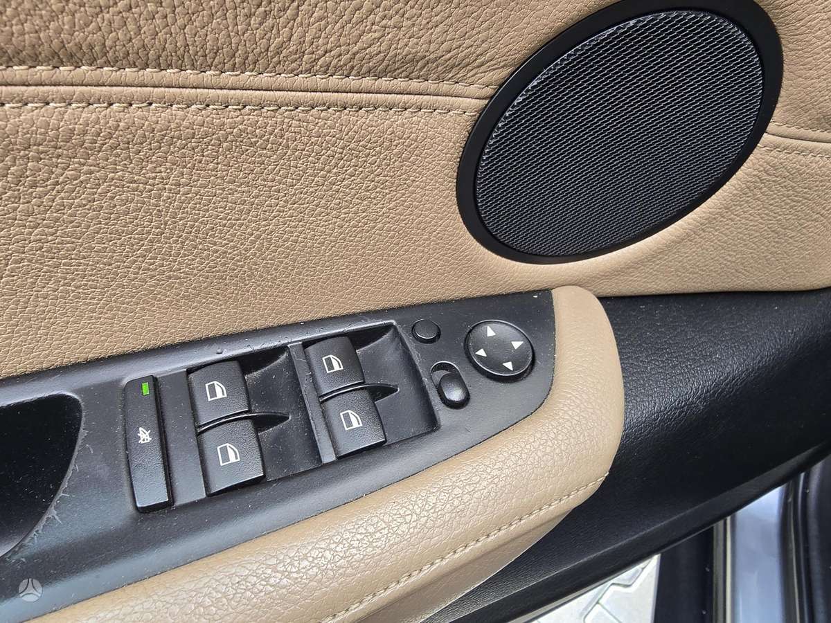BMW X5 2007 — photo 13