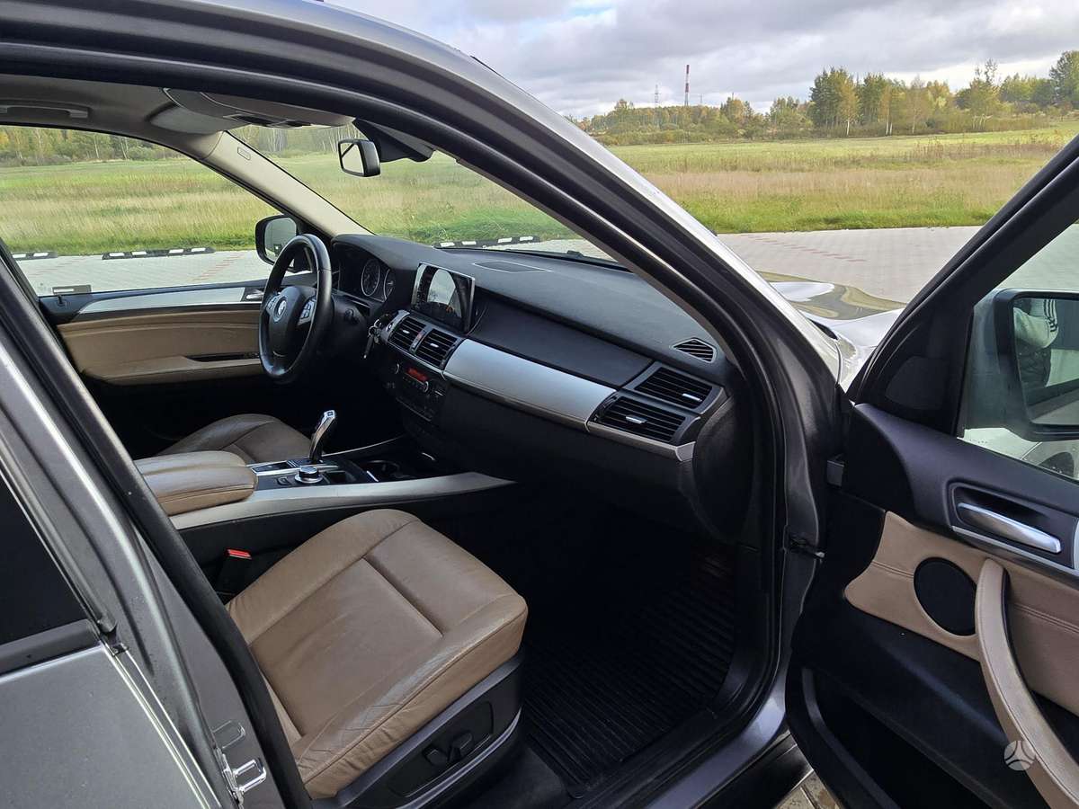 BMW X5 2007 — photo 14