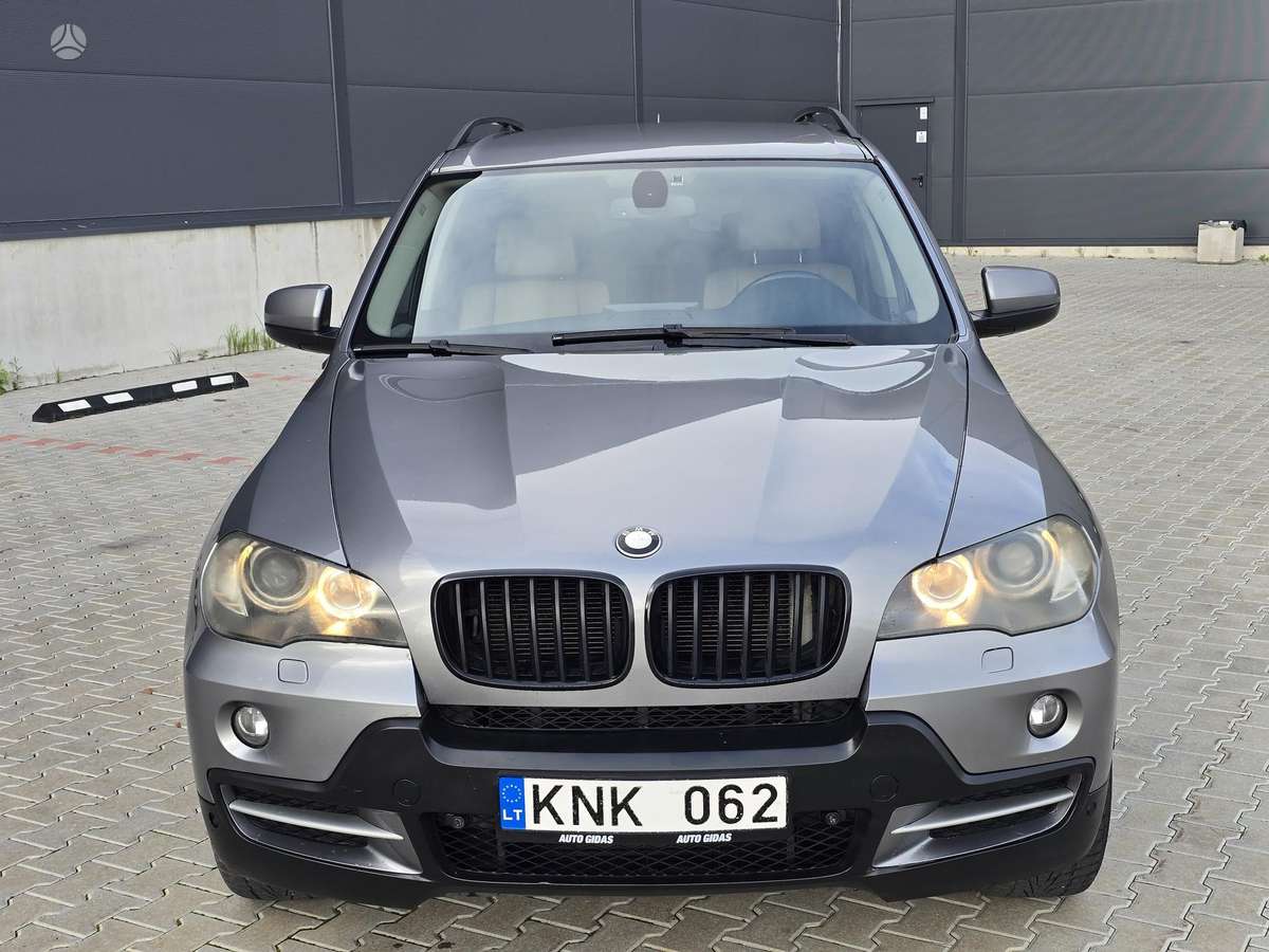 BMW X5 2007 — rear view