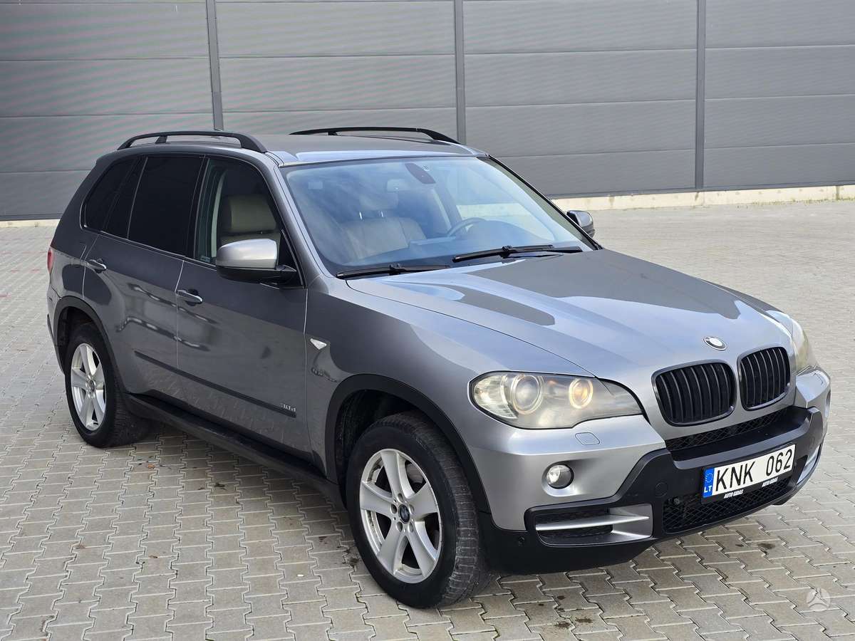 BMW X5 2007 — interior