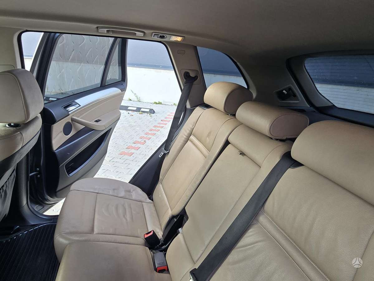BMW X5 2007 — photo 8