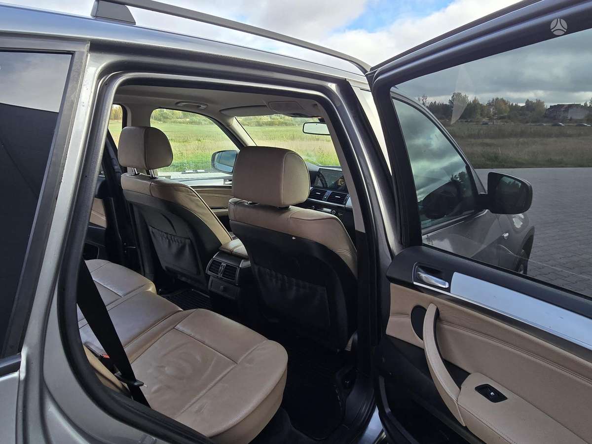BMW X5 2007 — photo 9