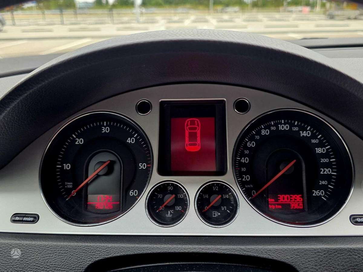 Volkswagen Passat 2008 — photo 14