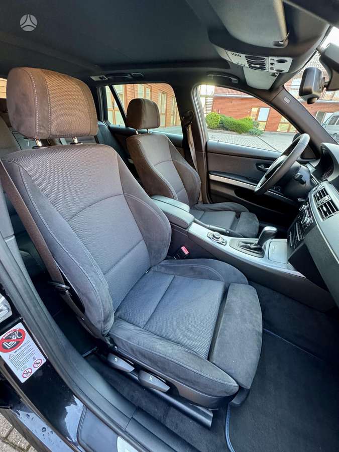 BMW 320 2011 — photo 23