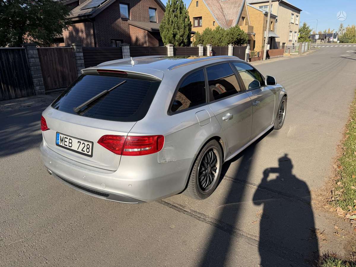 Audi A4 2008 — двигун 1968 cm³, 143 HP (105kW)